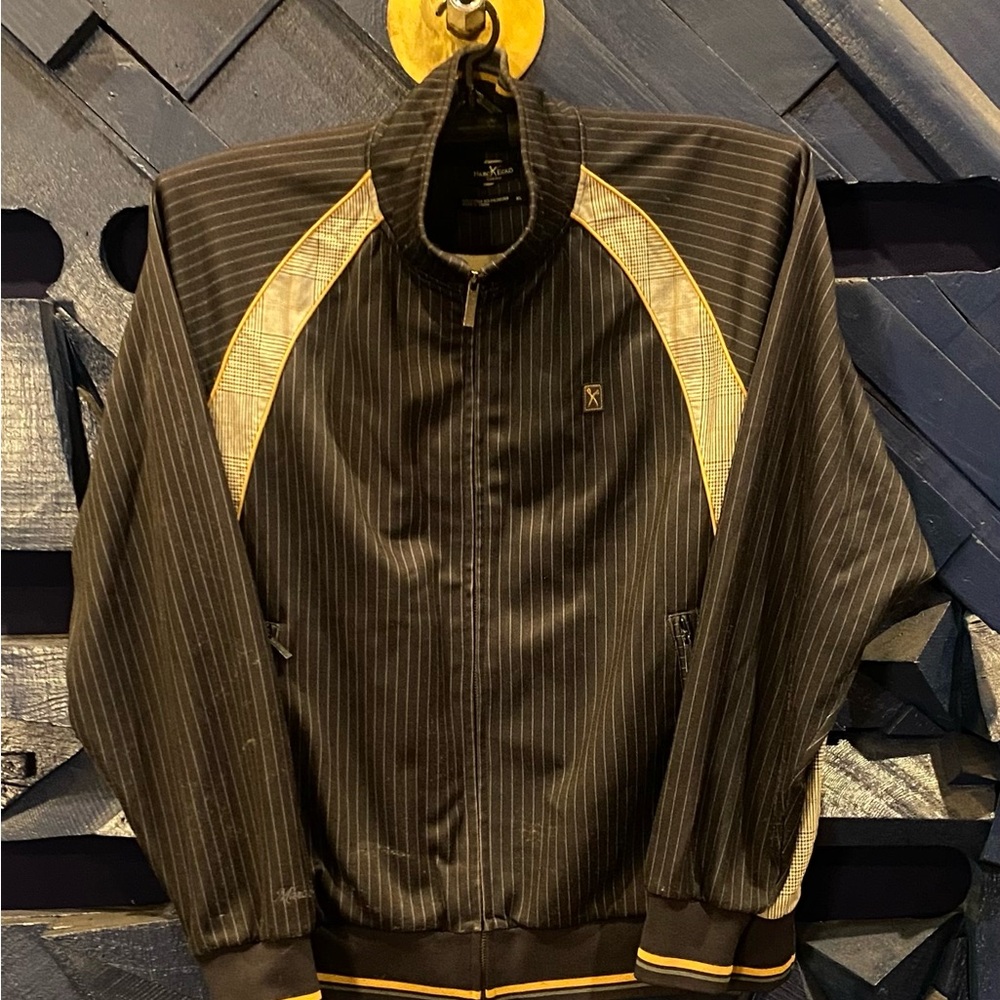 MARC ECKO Black and Gold plaid trim Men's Jacket size XL B31